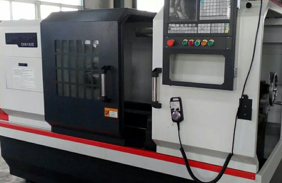CK6150 E CNC lathe Machine with integrated automatic lubrication system