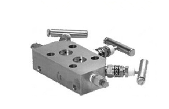 La tubulure d'intégrale des tubulures 305 de valve de Rosemount s'appliquent au transmetteur de pression